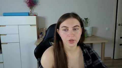 Alice online show from September 10, 2025, 10:04 am