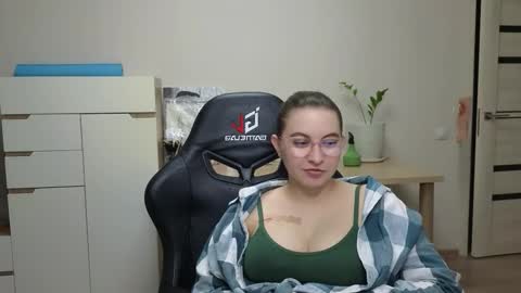 Alice online show from March 21, 2026, 1:43 am