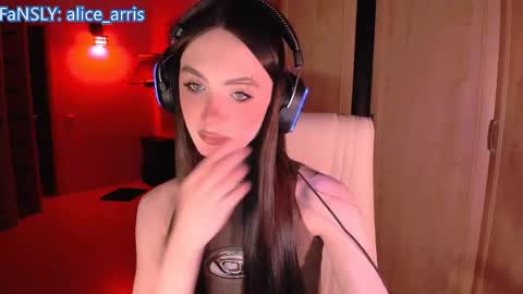Snapshot of alice__aris chatting on April 29, 2026, 6:47 pm Alice Aris online show from April 29, 2026, 6:47 pm