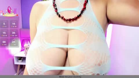 alice_brookss_ online show from May 27, 2026, 1:08 pm