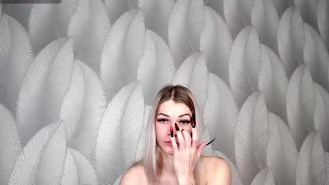 Snapshot of alice_goldd chatting on December 8, 2024, 3:32 am Alice online show from December 8, 2024, 3:32 am