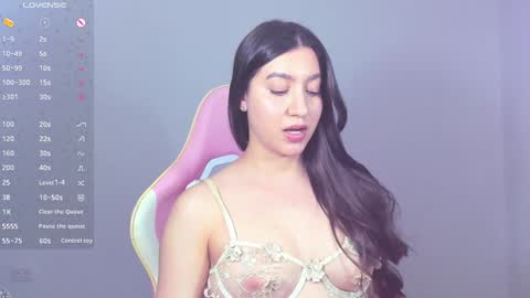 Snapshot of alice_love16 chatting on December 18, 2024, 2:21 am alice_love16 online show from December 18, 2024, 2:21 am