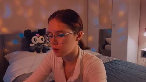 Alice online show from September 17, 2025, 12:12 am