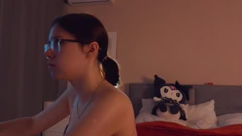 Alice online show from September 19, 2025, 2:35 am