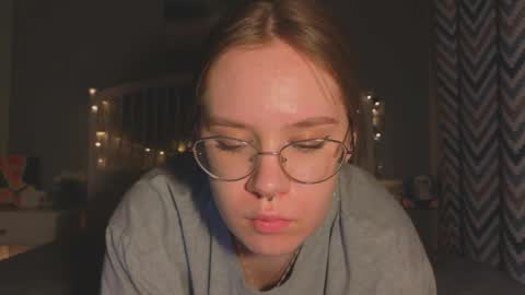 Alice online show from April 4, 2026, 7:33 pm