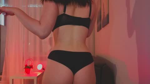 Snapshot of alice_miiiller chatting on May 1, 2026, 12:54 pm Alice online show from May 1, 2026, 12:54 pm
