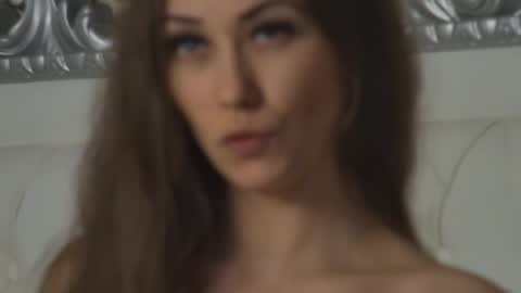 Snapshot of alice_munro chatting on October 30, 2025, 8:53 pm AliceMunro online show from October 30, 2025, 8:53 pm