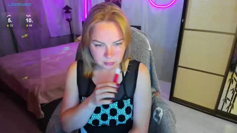 Alice online show from September 18, 2025, 2:52 pm