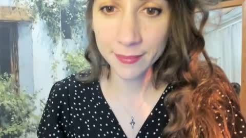 Snapshot of alice_sincere chatting on June 8, 2026, 9:15 pm Alice Love you all online show from June 8, 2026, 9:15 pm