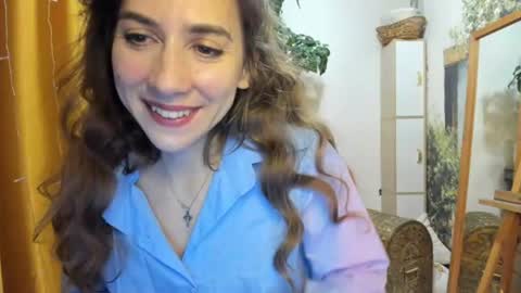 Snapshot of alice_sincere chatting on July 27, 2026, 9:11 pm Alice Love you all online show from July 27, 2026, 9:11 pm