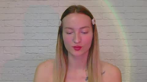 Alice online show from November 10, 2025, 3:33 pm