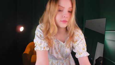 Alice  online show from February 15, 2025, 2:55 pm