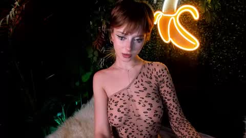 Your sweet Alice INST alicebellies online show from December 4, 2025, 5:39 am