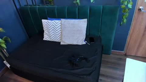 Alice online show from April 21, 2026, 11:38 am