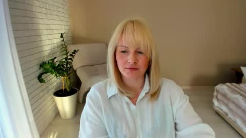 Snapshot of alicee__grace chatting on February 21, 2026, 12:06 pm Alicee online show from February 21, 2026, 12:06 pm