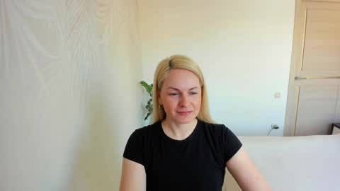 Snapshot of alicee__grace chatting on March 24, 2026, 8:08 am Alicee online show from March 24, 2026, 8:08 am