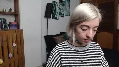 alicee_logan_ online show from March 4, 2026, 1:22 am