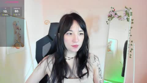 Snapshot of aliceeinwonderlanddd chatting on May 26, 2026, 2:18 am Alice online show from May 26, 2026, 2:18 am