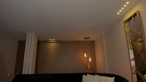 Alice online show from October 18, 2025, 11:55 am