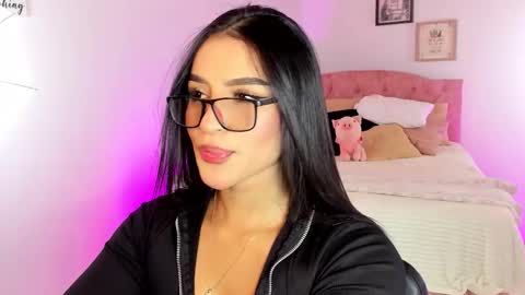 Snapshot of alicekiing_ chatting on February 17, 2026, 2:41 am ALICEKIING online show from February 17, 2026, 2:41 am