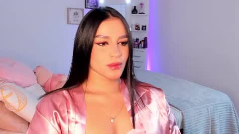Snapshot of alicekiing_ chatting on June 25, 2026, 4:56 am ALICEKIING online show from June 25, 2026, 4:56 am