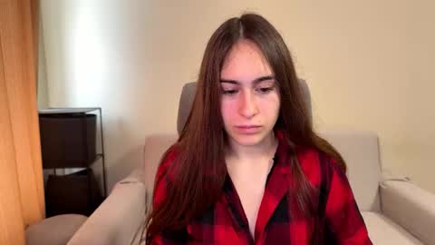 alicekollt online show from October 29, 2025, 8:27 am