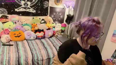 Alice Liddell online show from April 20, 2026, 6:05 am