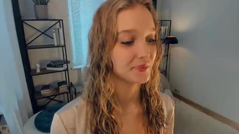 Serena online show from February 21, 2026, 8:37 am