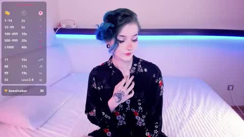 Alice online show from October 5, 2025, 6:12 am