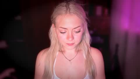 Snapshot of aliceoceaneyes chatting on October 30, 2025, 4:52 pm aliceoceaneyes online show from October 30, 2025, 4:52 pm