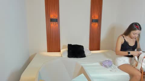 AliceRoss online show from November 29, 2025, 8:12 pm