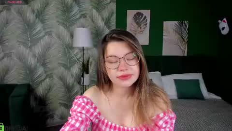 Snapshot of aliceruby1 chatting on June 30, 2026, 3:07 am Alice online show from June 30, 2026, 3:07 am