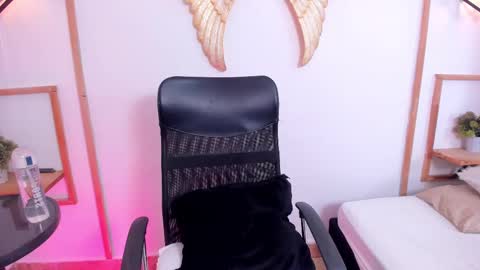 Alice online show from September 10, 2025, 4:12 am