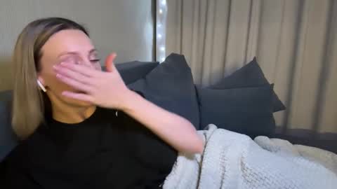 Alice online show from December 9, 2024, 9:58 pm