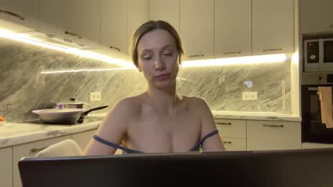 Alice online show from January 6, 2025, 9:54 pm