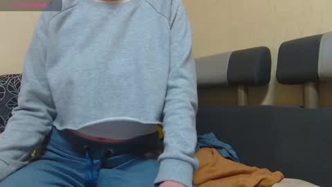 AliceWoolfy online show from April 19, 2026, 8:11 pm