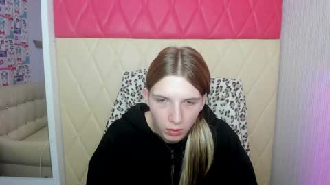 Alice  Princess  online show from April 10, 2026, 3:12 am