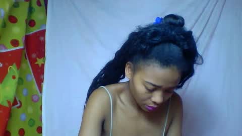 alicia9794 online show from May 18, 2026, 9:04 am