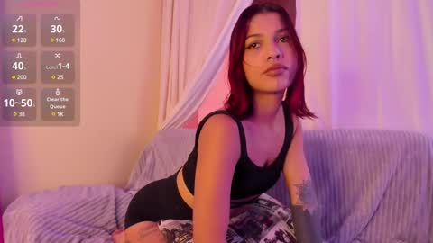 Snapshot of alicia_carr chatting on February 28, 2025, 7:56 pm Alicia online show from February 28, 2025, 7:56 pm