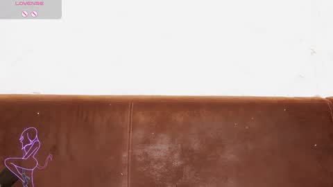 Snapshot of alicia_kitten chatting on February 6, 2025, 10:10 pm Johnny online show from February 6, 2025, 10:10 pm