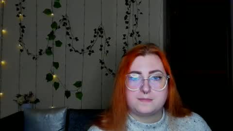 Snapshot of aliciaaared_kis chatting on January 12, 2026, 12:21 pm Alicia online show from January 12, 2026, 12:21 pm