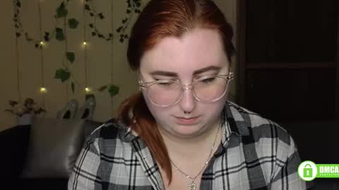 Snapshot of aliciaaared_kis chatting on February 25, 2026, 7:40 am Alicia online show from February 25, 2026, 7:40 am