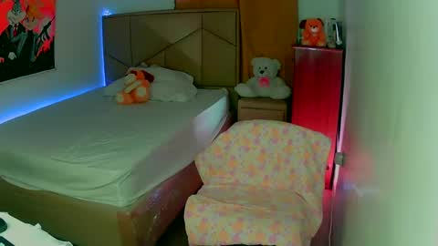 Snapshot of aliciabiden chatting on December 10, 2024, 6:22 am aliciabiden online show from December 10, 2024, 6:22 am