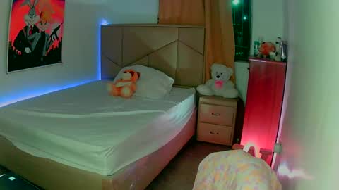 Snapshot of aliciabiden chatting on December 11, 2024, 5:32 am aliciabiden online show from December 11, 2024, 5:32 am