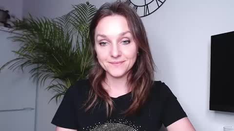 Alicia online show from February 18, 2025, 5:21 pm