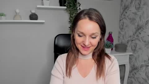 Alicia online show from February 20, 2025, 6:02 pm