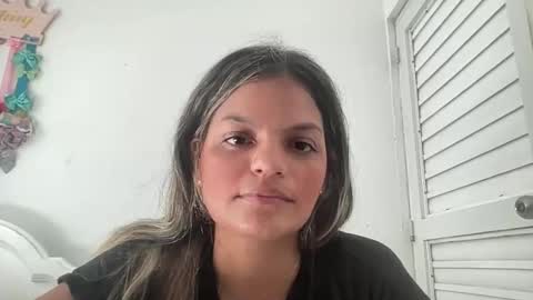 Snapshot of alicie_ebony1 chatting on December 17, 2024, 6:31 pm luisa online show from December 17, 2024, 6:31 pm