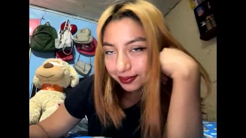Snapshot of alicie_oconoor chatting on April 8, 2026, 3:34 pm Karla Oconoor online show from April 8, 2026, 3:34 pm