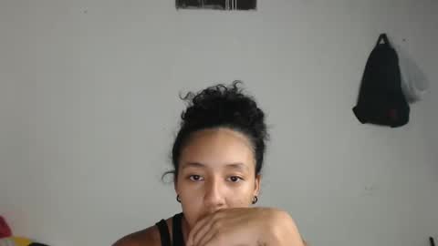 Snapshot of alicie_sexy_hot_20 chatting on March 9, 2025, 4:16 am ana online show from March 9, 2025, 4:16 am