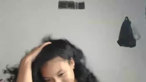 Snapshot of alicie_sexy_hot_20 chatting on March 12, 2025, 4:41 am ana online show from March 12, 2025, 4:41 am